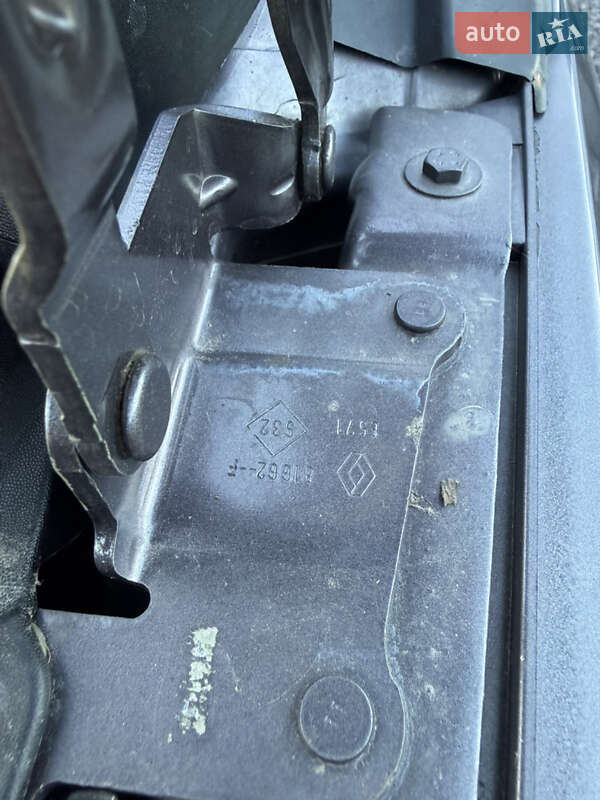 Минивэн Renault Scenic 2005 в Красилове фото 77 Минивэн Renault Scenic 2005 в Красилове