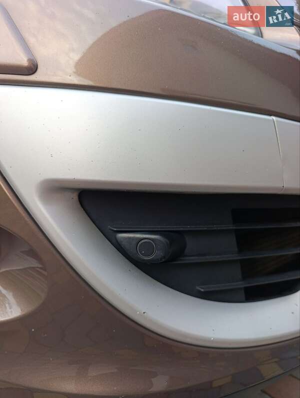 Мінівен Renault Scenic 2009 в Луцьку