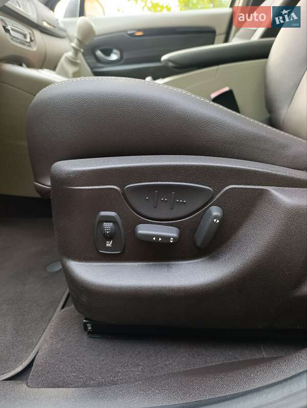 Мінівен Renault Scenic 2009 в Луцьку