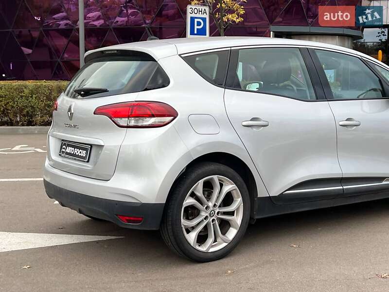 Минивэн Renault Scenic 2017 в Киеве