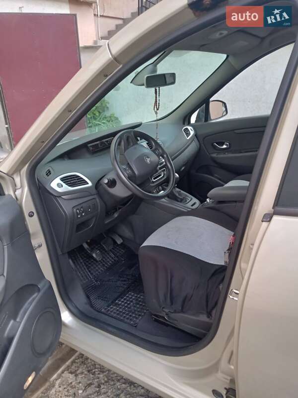 Минивэн Renault Scenic 2009 в Ивано-Франковске
