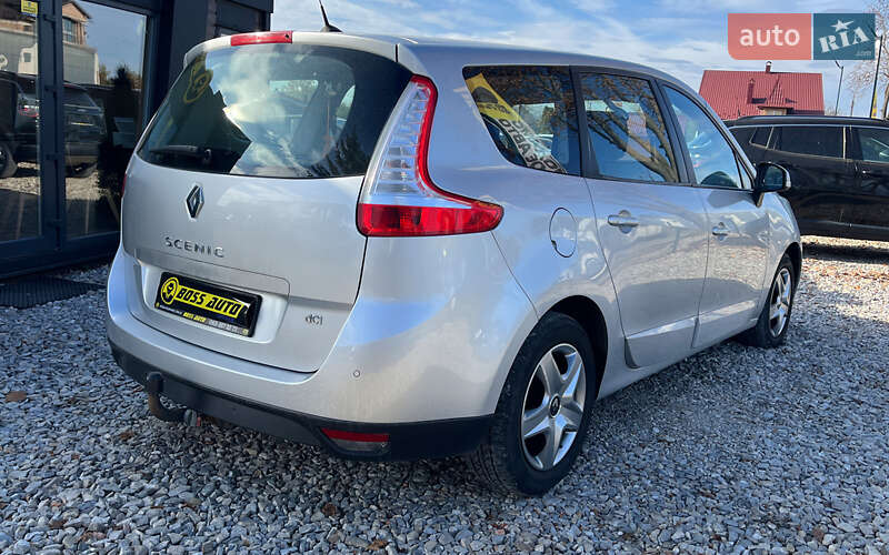 Мінівен Renault Scenic 2015 в Коломиї
