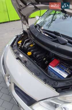 Минивэн Renault Scenic 2007 в 