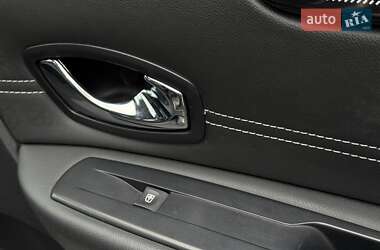 Мінівен Renault Scenic 2012 в  фото 60 Мінівен Renault Scenic 2012 в