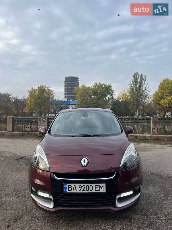 Минивэн Renault Scenic 2012 в Кропивницком