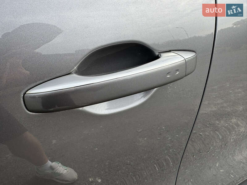 Минивэн Renault Scenic 2016 в Хмельницком