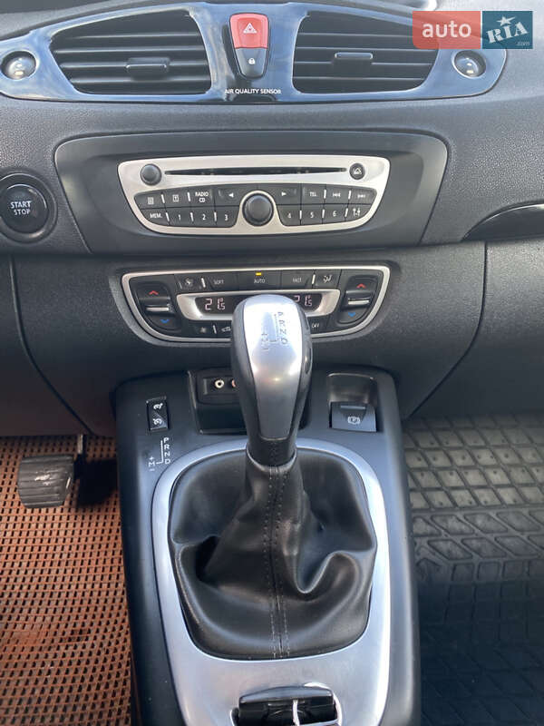 Минивэн Renault Scenic 2011 в Ровно