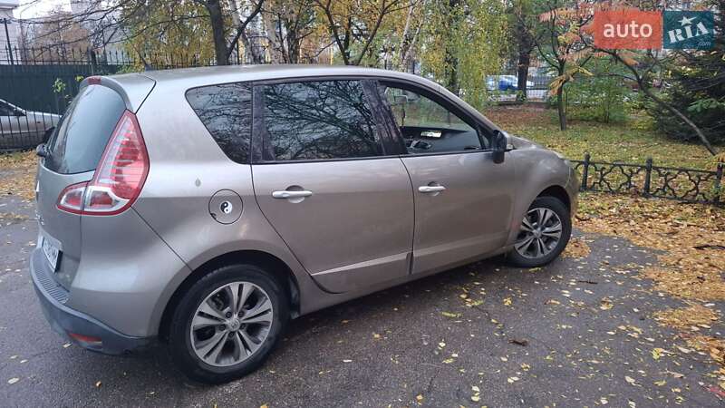 Мінівен Renault Scenic 2011 в Києві фото 10 Мінівен Renault Scenic 2011 в Києві