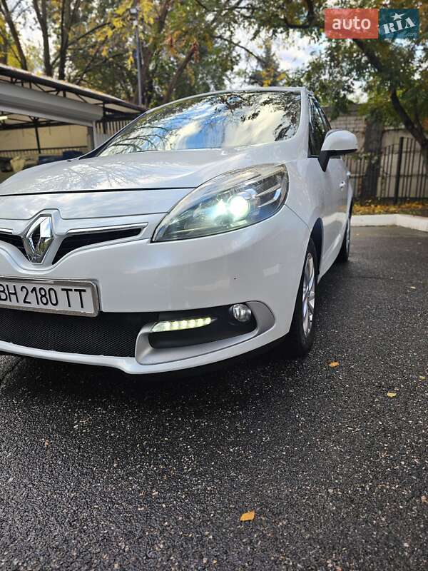 Мінівен Renault Scenic 2012 в Одесі