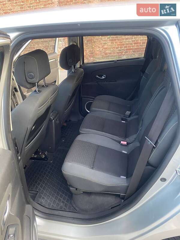 Мінівен Renault Scenic 2009 в Чернігові