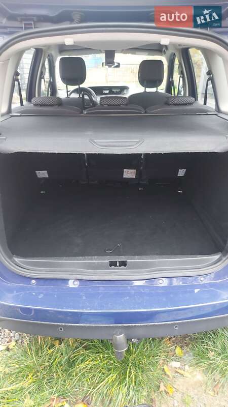 Мінівен Renault Scenic 2011 в Луцьку фото 9 Мінівен Renault Scenic 2011 в Луцьку