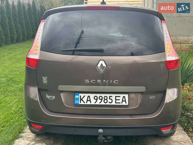 Минивэн Renault Scenic 2011 в Ивано-Франковске