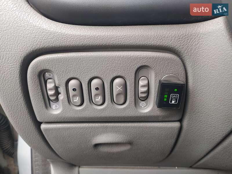 Минивэн Renault Scenic 2000 в Ровно