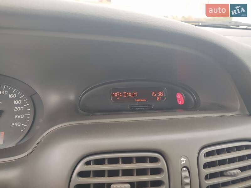 Минивэн Renault Scenic 2000 в Ровно