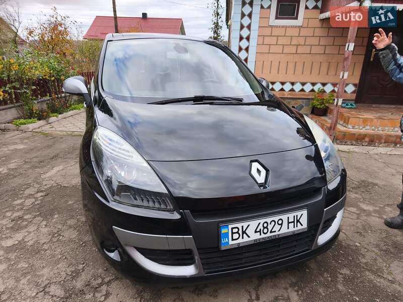 Renault Scenic 2011