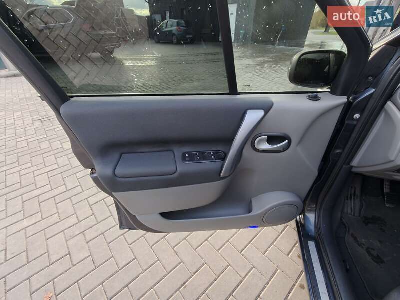 Мінівен Renault Scenic 2008 в Шептицькому