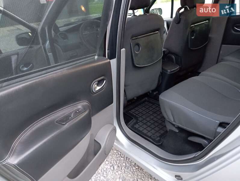 Мінівен Renault Scenic 2005 в Старокостянтинові фото 2 Мінівен Renault Scenic 2005 в Старокостянтинові