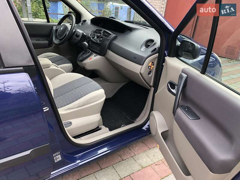 Минивэн Renault Scenic 2005 в Красилове фото 24 Минивэн Renault Scenic 2005 в Красилове
