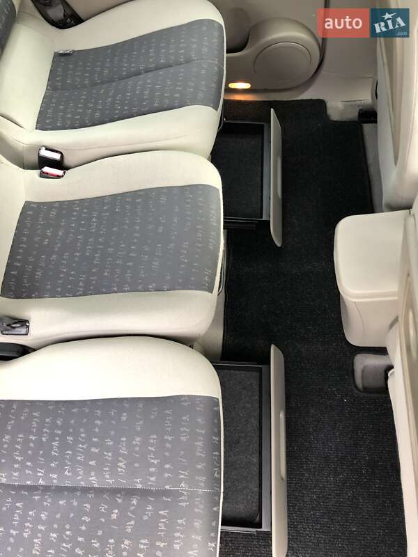 Минивэн Renault Scenic 2005 в Красилове фото 32 Минивэн Renault Scenic 2005 в Красилове