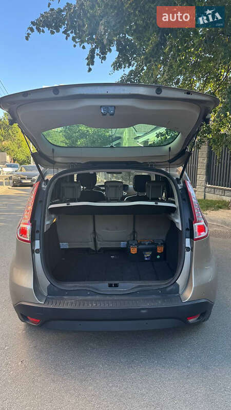 Минивэн Renault Scenic 2010 в Киеве