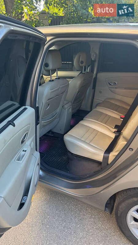 Минивэн Renault Scenic 2010 в Киеве