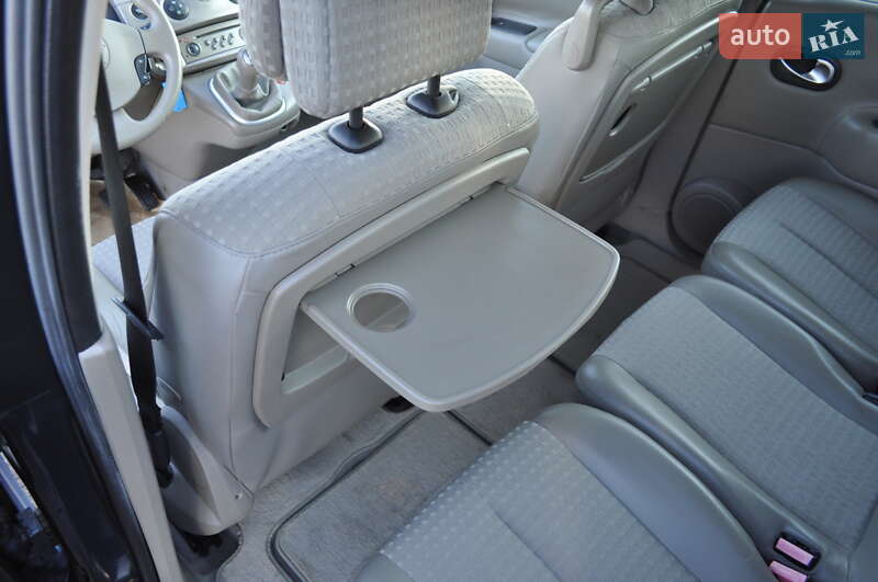 Минивэн Renault Scenic 2004 в Киеве фото 48 Минивэн Renault Scenic 2004 в Киеве