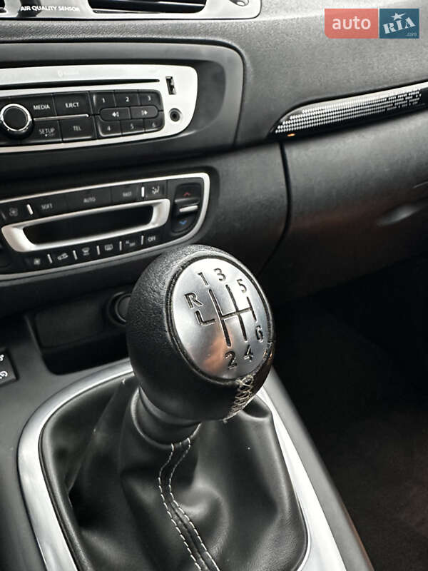 Минивэн Renault Scenic 2012 в Ровно фото 41 Минивэн Renault Scenic 2012 в Ровно