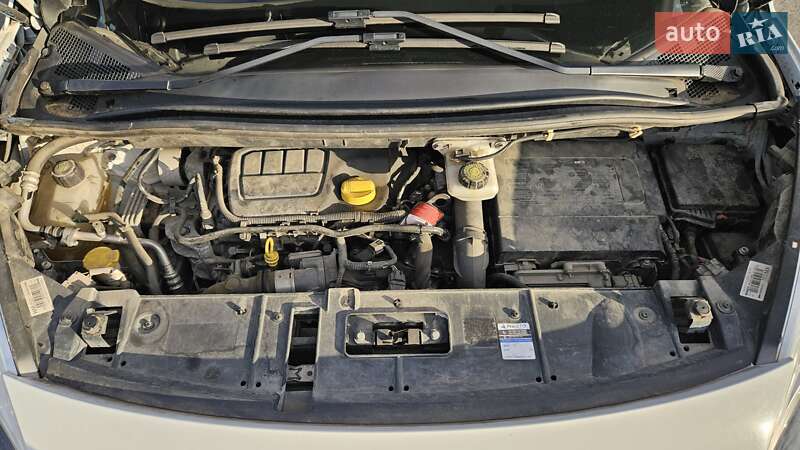 Минивэн Renault Scenic 2014 в Львове фото 25 Минивэн Renault Scenic 2014 в Львове