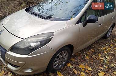 Минивэн Renault Scenic 2011 в Чернигове