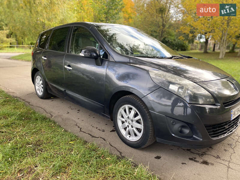 Минивэн Renault Scenic 2011 в Ровно