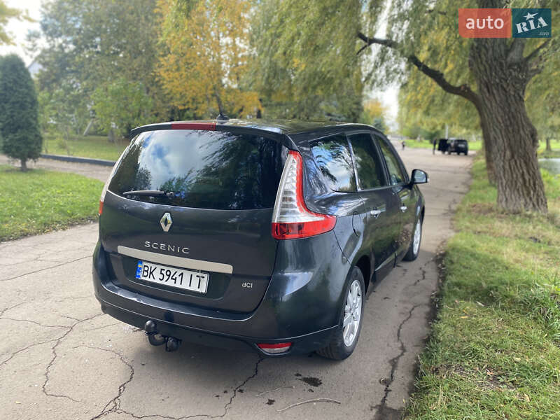 Минивэн Renault Scenic 2011 в Ровно