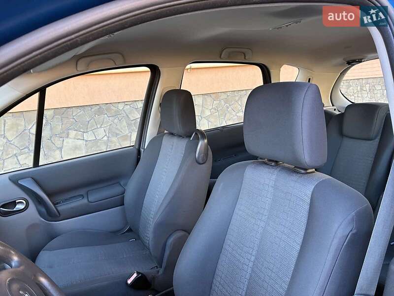 Мінівен Renault Scenic 2006 в Луцьку фото 25 Мінівен Renault Scenic 2006 в Луцьку