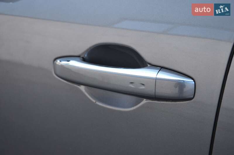 Мінівен Renault Scenic 2019 в Києві фото 18 Мінівен Renault Scenic 2019 в Києві