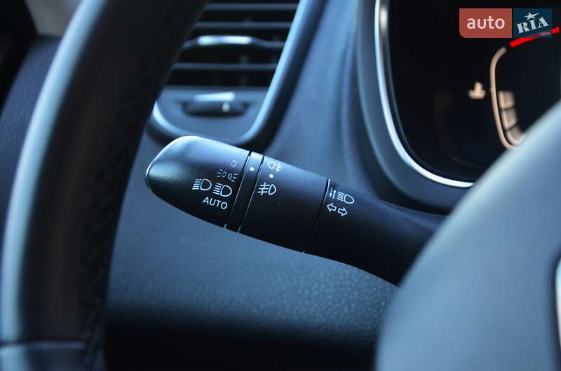 Мінівен Renault Scenic 2019 в Києві фото 29 Мінівен Renault Scenic 2019 в Києві