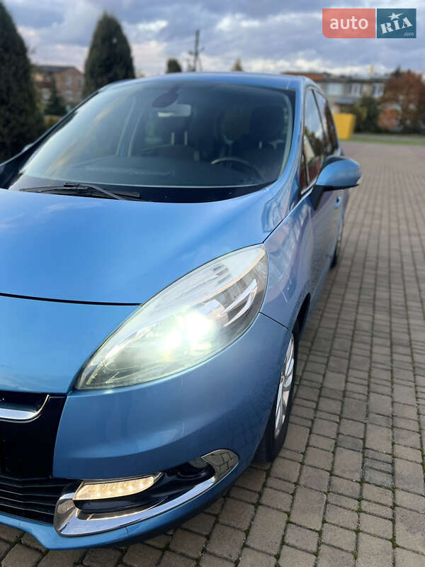 Мінівен Renault Scenic 2012 в Луцьку