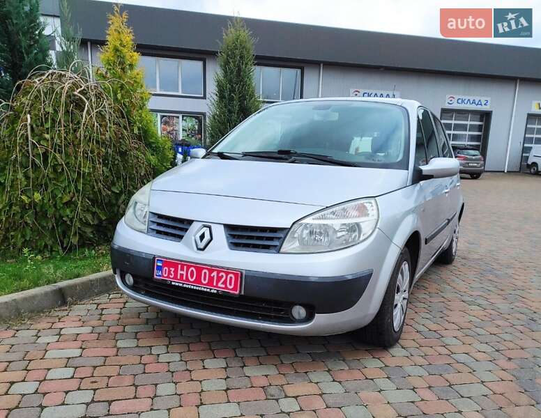 Минивэн Renault Scenic 2005 в Сарнах