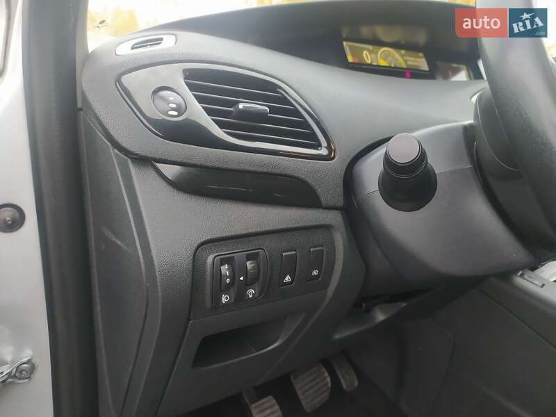 Минивэн Renault Scenic 2013 в Рожище