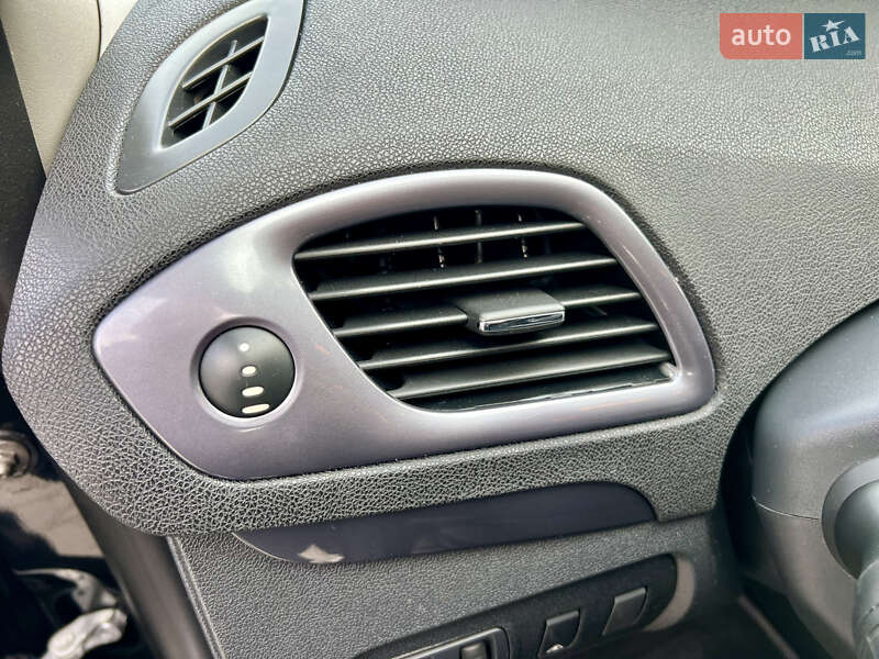 Минивэн Renault Scenic 2015 в Виннице