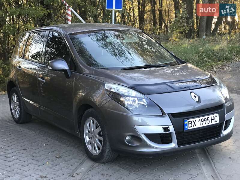 Минивэн Renault Scenic 2010 в Хмельницком