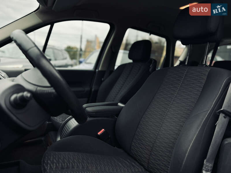 Минивэн Renault Scenic 2008 в Полтаве