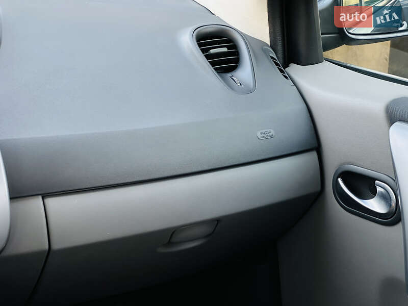 Мінівен Renault Scenic 2007 в Харкові фото 27 Мінівен Renault Scenic 2007 в Харкові
