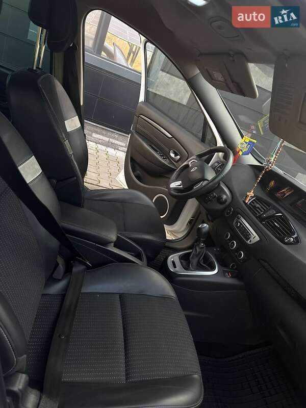 Минивэн Renault Scenic 2012 в Великих Мостах фото 33 Минивэн Renault Scenic 2012 в Великих Мостах