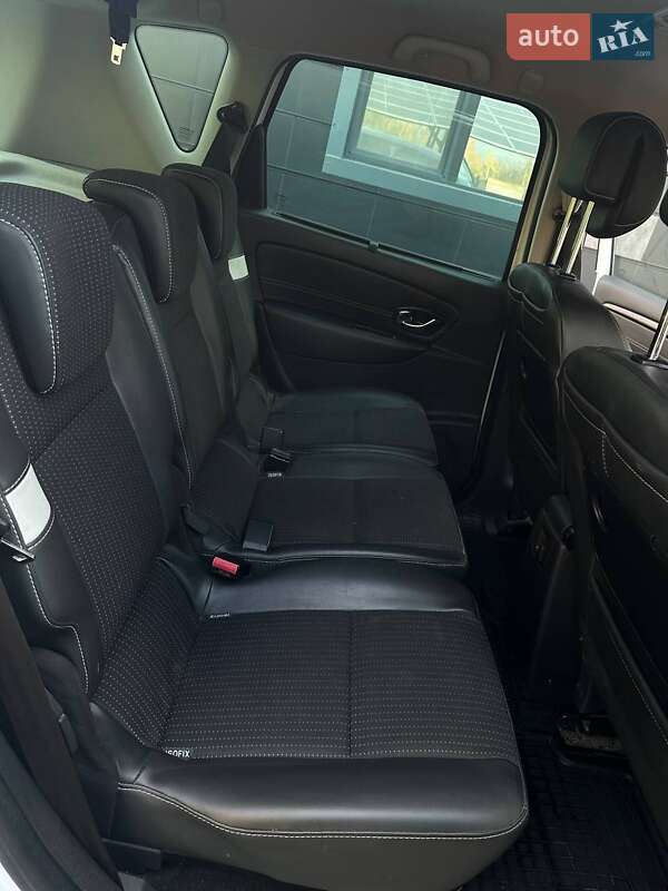 Минивэн Renault Scenic 2012 в Великих Мостах фото 38 Минивэн Renault Scenic 2012 в Великих Мостах
