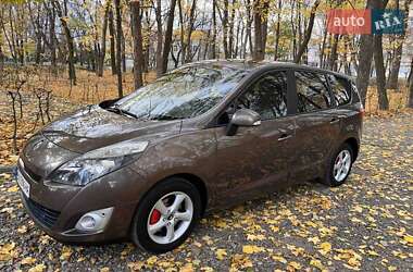 Минивэн Renault Scenic 2011 в Черновцах