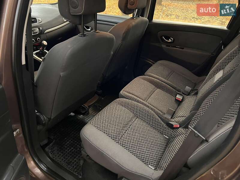 Минивэн Renault Scenic 2011 в Черновцах фото 17 Минивэн Renault Scenic 2011 в Черновцах