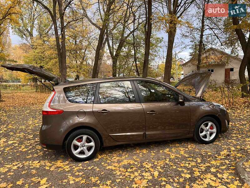 Минивэн Renault Scenic 2011 в Черновцах фото 29 Минивэн Renault Scenic 2011 в Черновцах