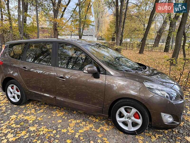 Минивэн Renault Scenic 2011 в Черновцах фото 65 Минивэн Renault Scenic 2011 в Черновцах