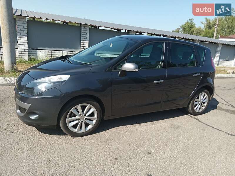 Мінівен Renault Scenic 2011 в Дніпрі