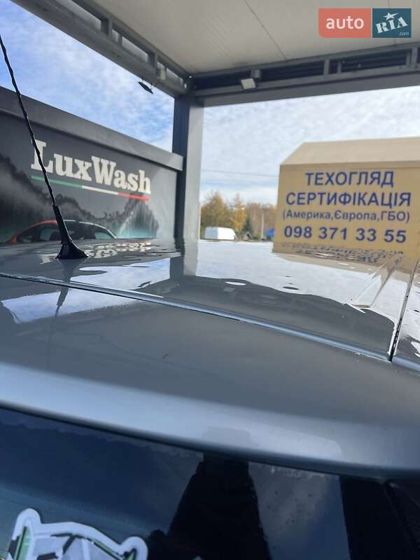 Мінівен Renault Scenic 2004 в Новояворівську