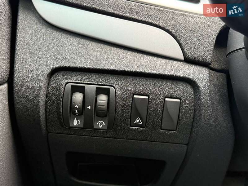 Минивэн Renault Scenic 2013 в Киеве фото 17 Минивэн Renault Scenic 2013 в Киеве